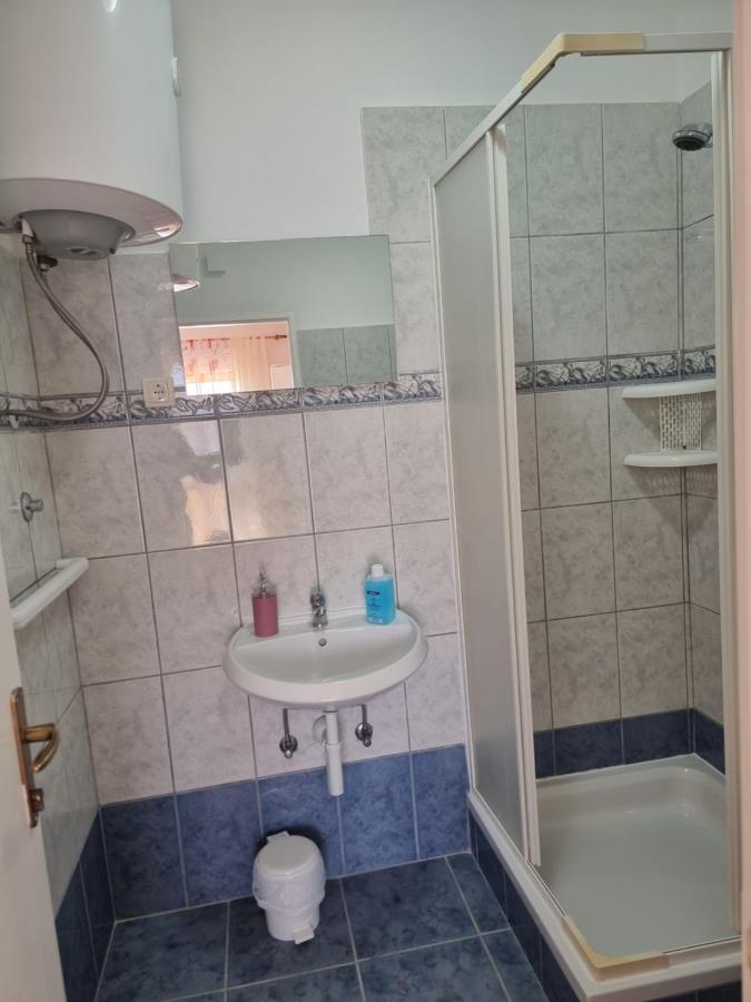 Apartmani Alen Dinjiška Buitenkant foto