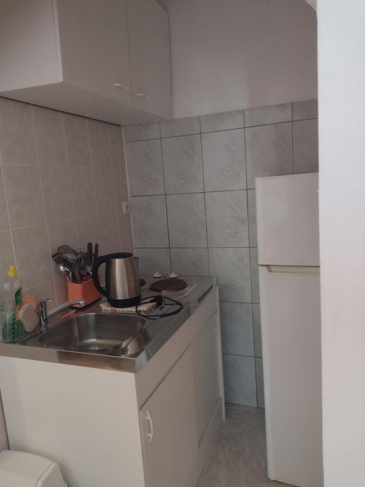 Apartmani Alen Dinjiška Buitenkant foto